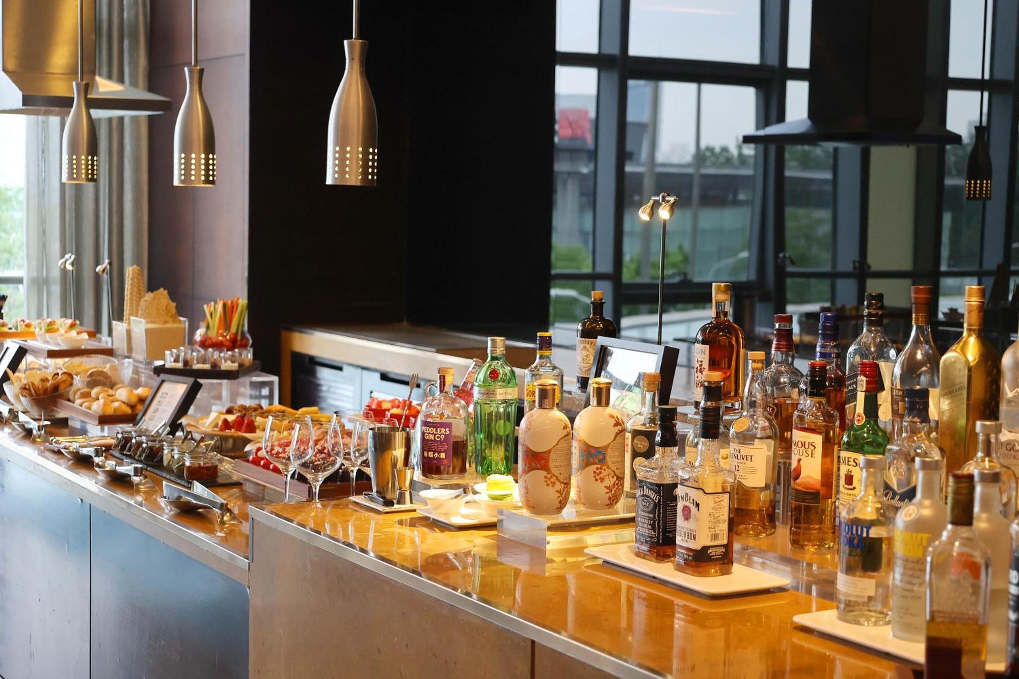Intercontinental Beichen By Ihg L Walking Distance To Bird's Nest & Water Cube & Metro Station L Interconnected With China National Convention Center L Award-winning Club Lounge With Mixologist L Direct Metro Line To Wangfujing
